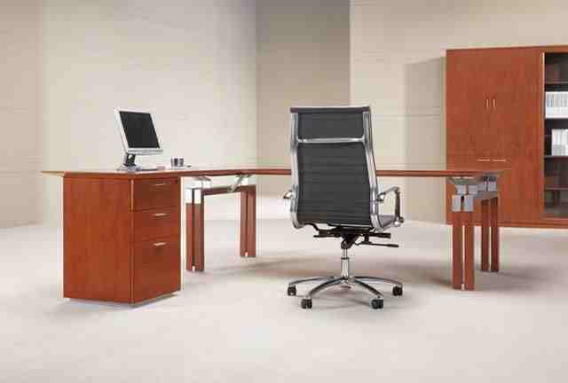 Augusta modern veneer executive desk