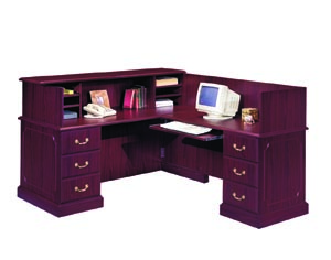 wyndam reception desk