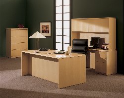 Madera Veneer office furniture with a contemporary look.