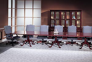 Traditional rectangular modular conference table